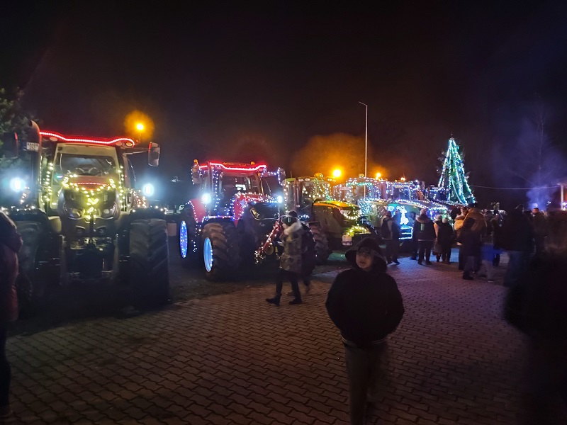 II. abai karácsonyi traktoros felvonulás